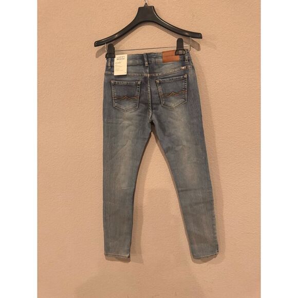 Lucky Brand Girl's Size 12 Low-Rise Zoe Skinny Distressed Denim Jeans Blue NWT - Picture 2 of 6